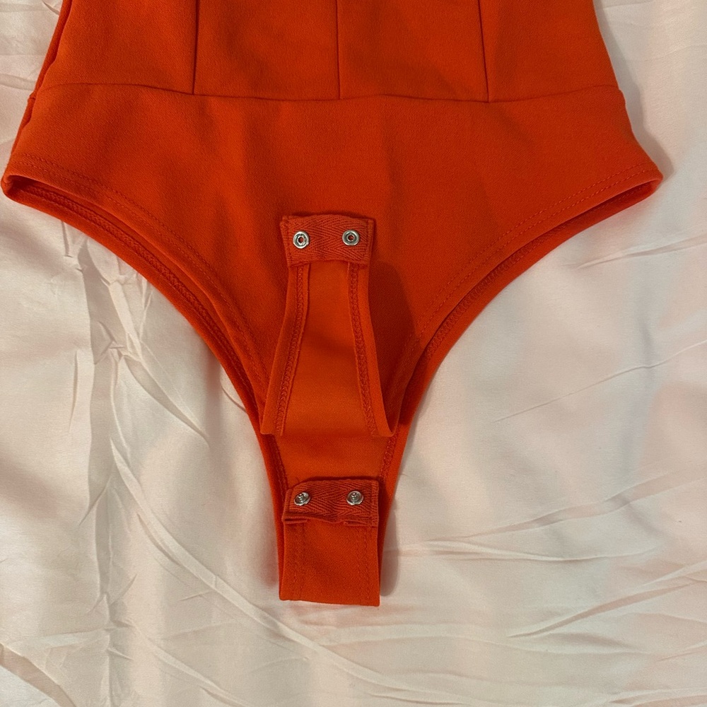 red bodysuit - Picture 2 of 3